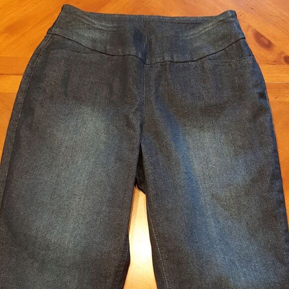 Westbound 8P Short Dark Denim Pull On Jeans - Picture 2 of 9